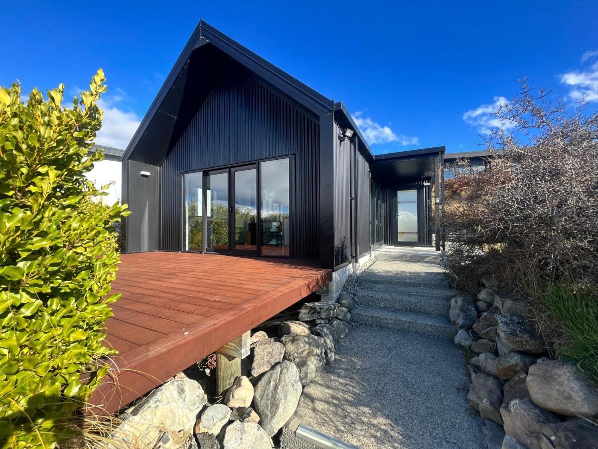 Mary Hut Villa Lake Tekapo Exteriör bild
